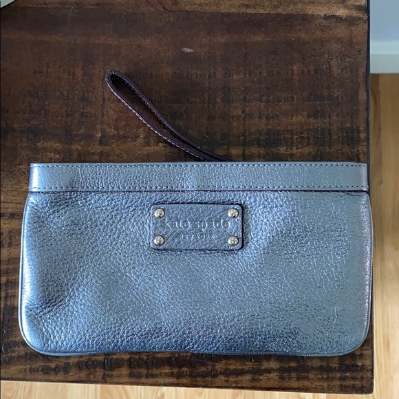 kate spade Handbags - Metallic Kate spade wristlet